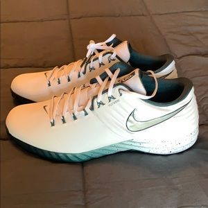 Mike Trout Flywire sneakers